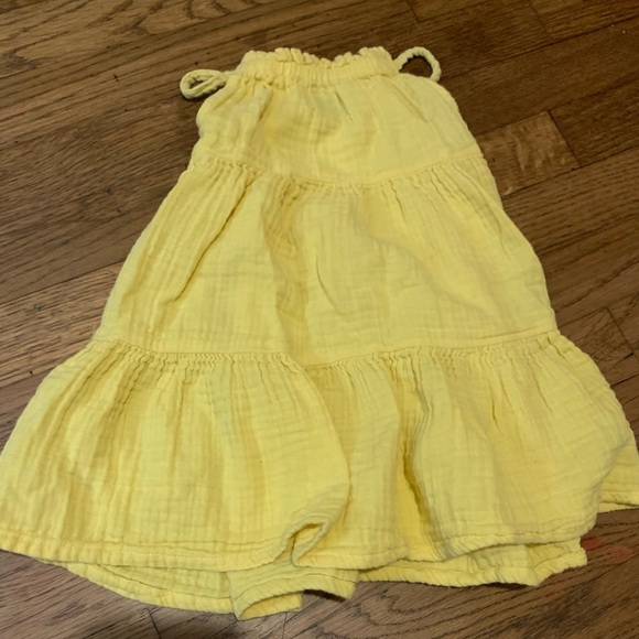Buttery Yellow Old Navy Muslin Toddler Dress - Picture 4 of 4